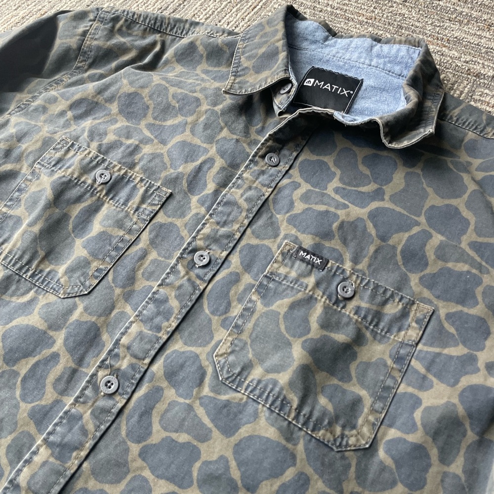 Matix Button Down - Picture 2 of 3